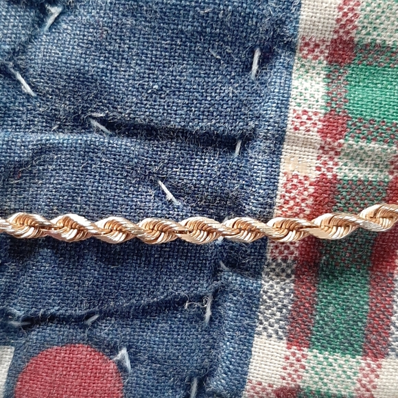 jcpenney Accessories 2 Pure Gold Chains One With Cross Attachment